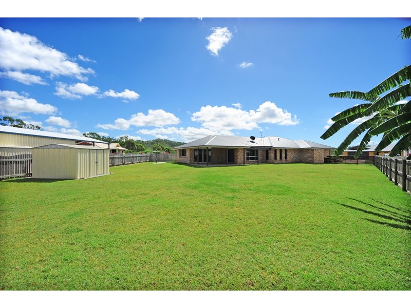 11 Jumbuck Court, Glen Eden QLD 4680