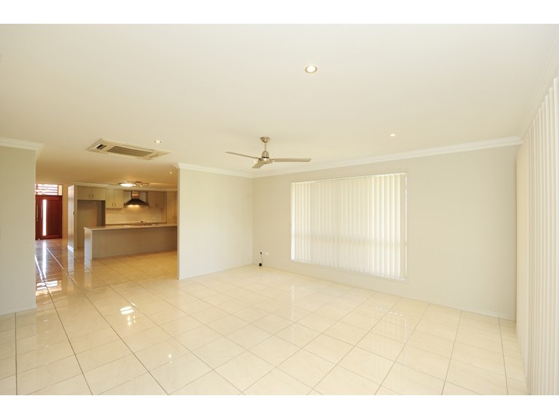 11 Jumbuck Court, Glen Eden QLD 4680