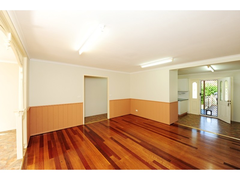 6 Barkala Close, West Gladstone QLD 4680