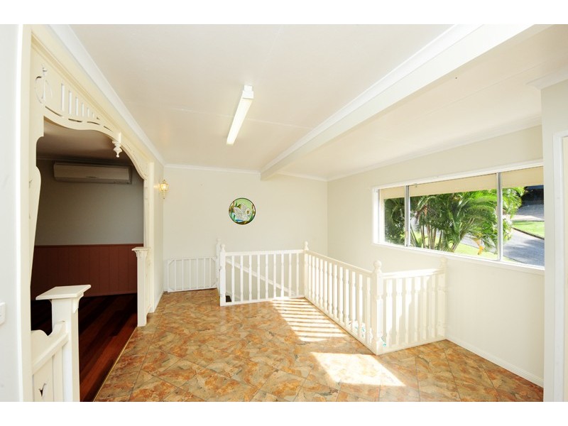 6 Barkala Close, West Gladstone QLD 4680