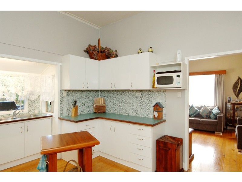 11 Buller Street, Gladstone QLD 4680