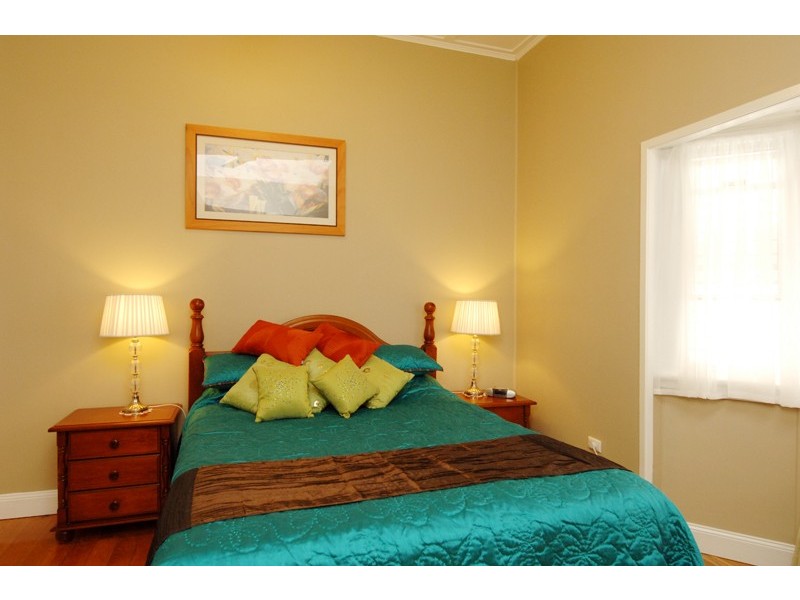 11 Buller Street, Gladstone QLD 4680