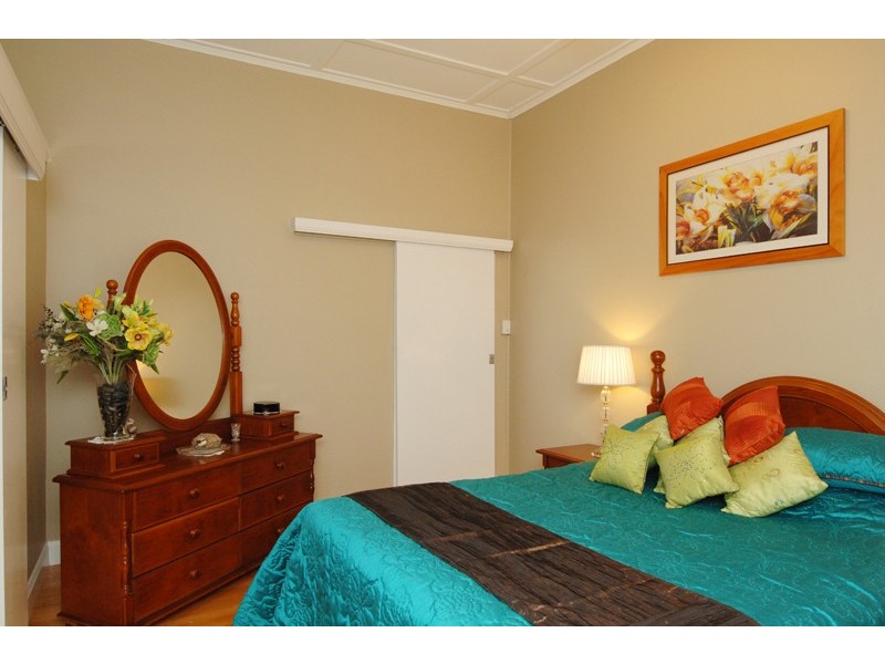 11 Buller Street, Gladstone QLD 4680