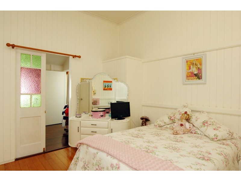 11 Buller Street, Gladstone QLD 4680