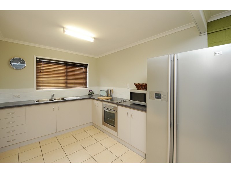 9/218 Auckland Street, Gladstone QLD 4680
