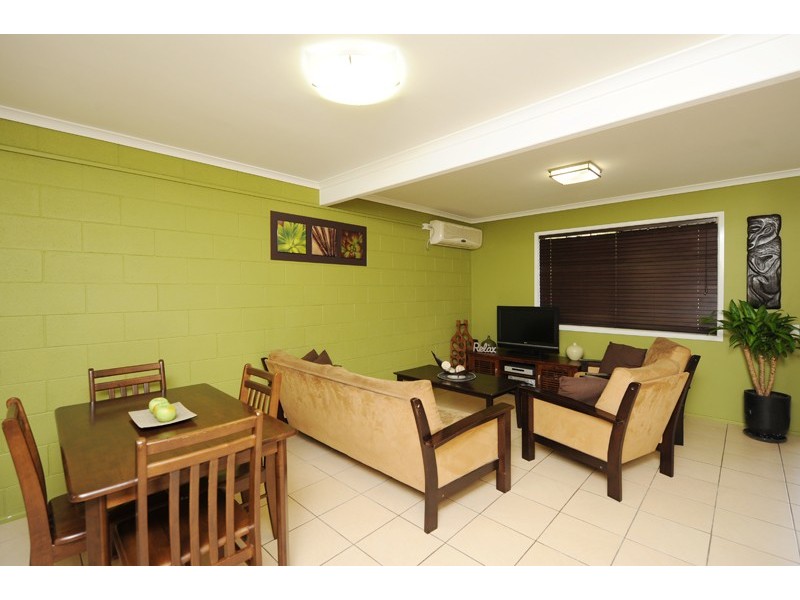 9/218 Auckland Street, Gladstone QLD 4680