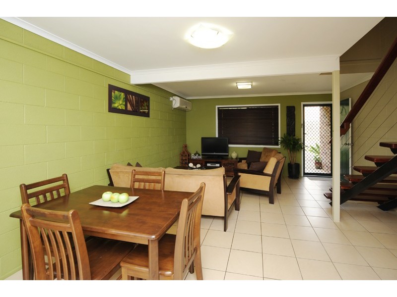 9/218 Auckland Street, Gladstone QLD 4680