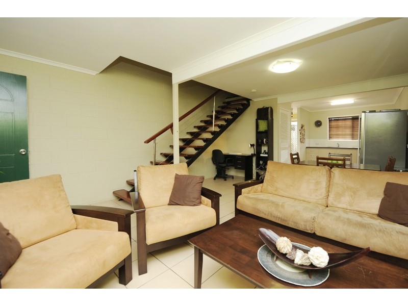 9/218 Auckland Street, Gladstone QLD 4680