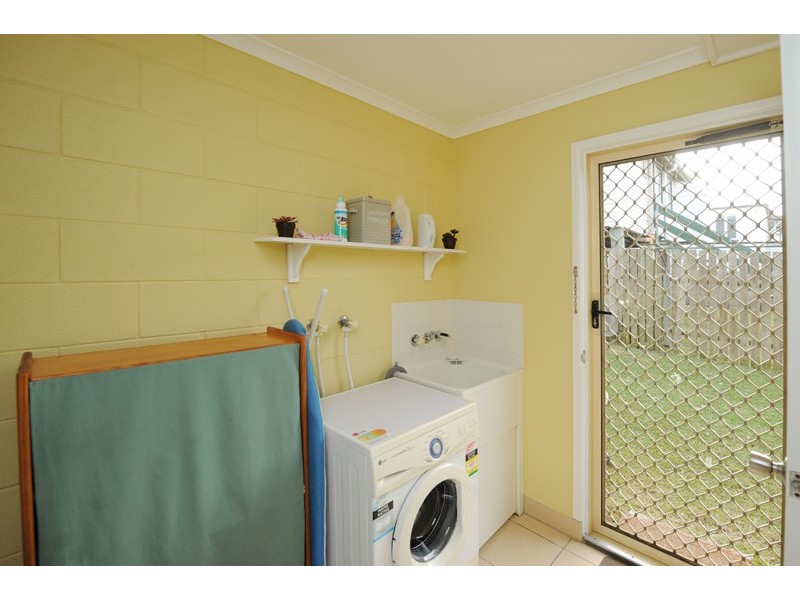 9/218 Auckland Street, Gladstone QLD 4680