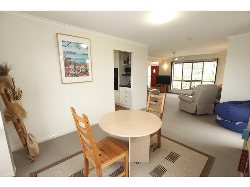 21 Fairbairn Place, Gladstone QLD 4680