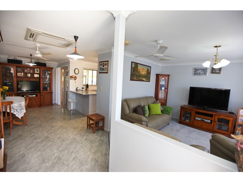 1 Karamea Close, Gladstone QLD 4680