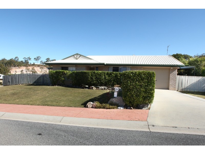 1 Karamea Close, Gladstone QLD 4680