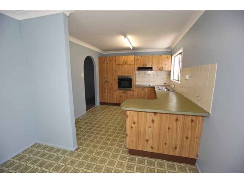 34 Bradford Rd, Gladstone QLD 4680