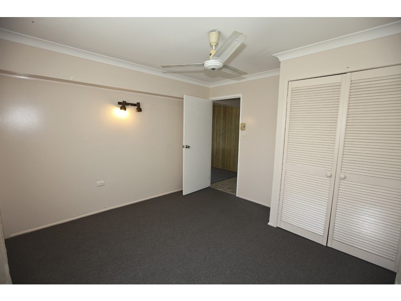 34 Bradford Rd, Gladstone QLD 4680