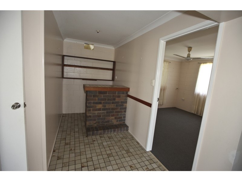 34 Bradford Rd, Gladstone QLD 4680