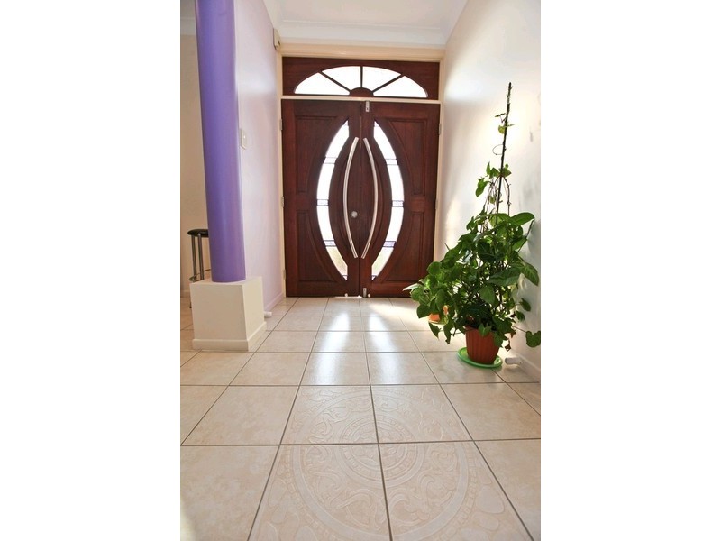 27 Whitbread Road, Gladstone QLD 4680