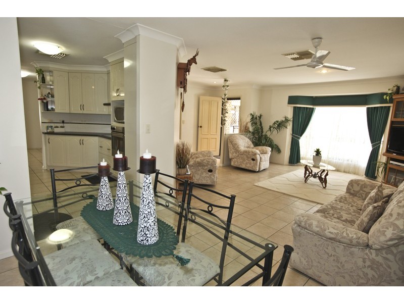 28 Witney Street, Telina QLD 4680