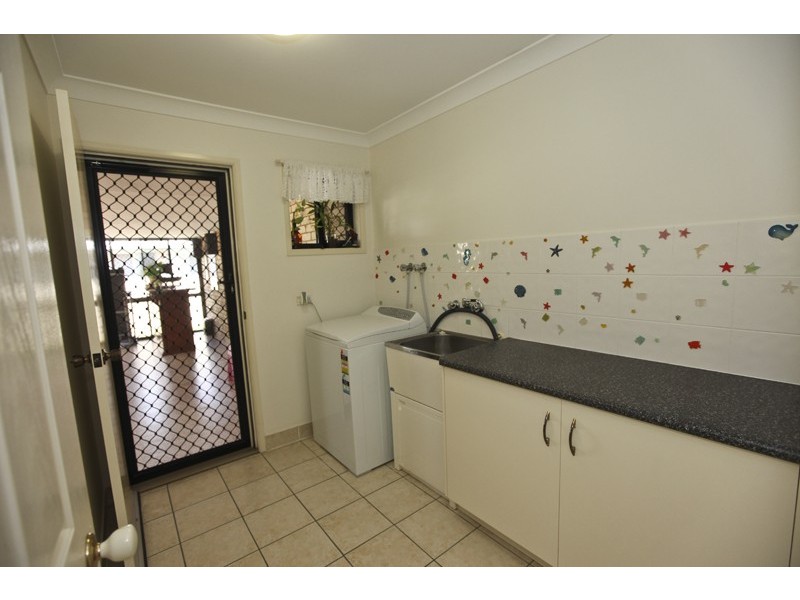 28 Witney Street, Telina QLD 4680