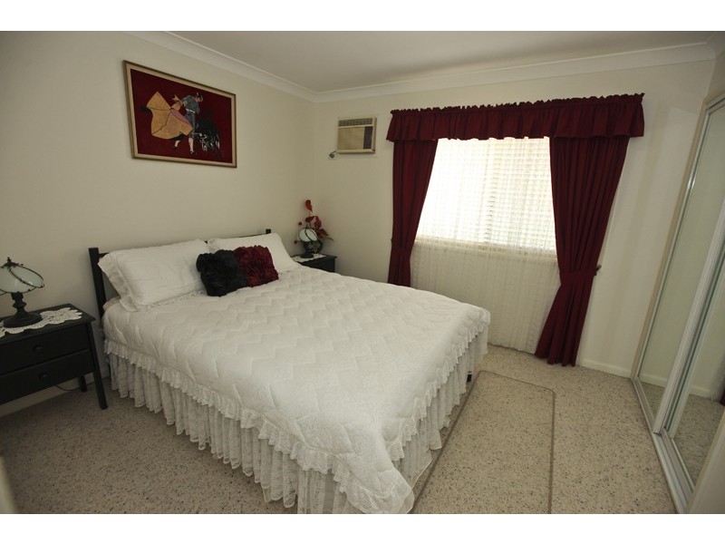 28 Witney Street, Telina QLD 4680