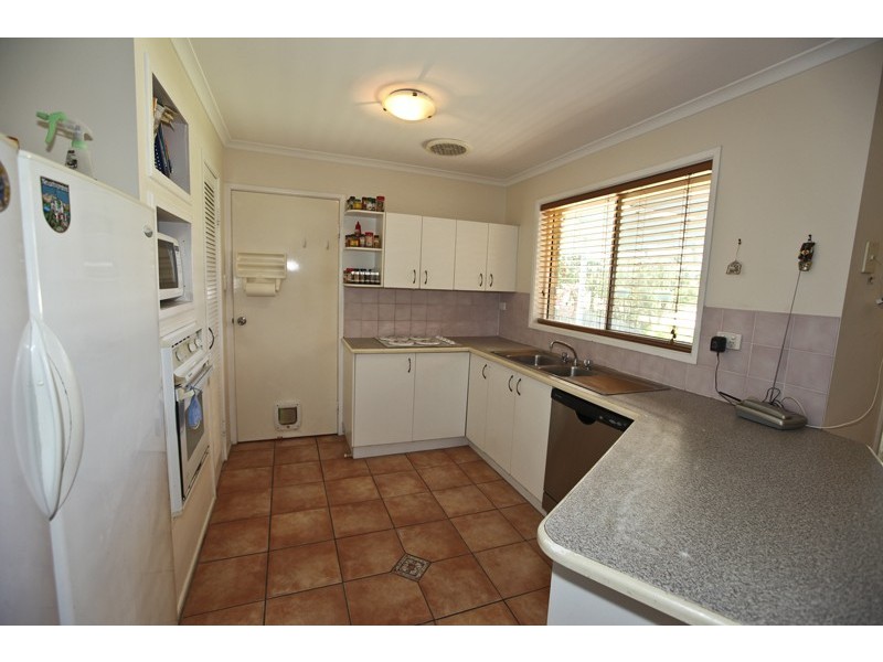 9 Ben Lexen Court, Clinton QLD 4680