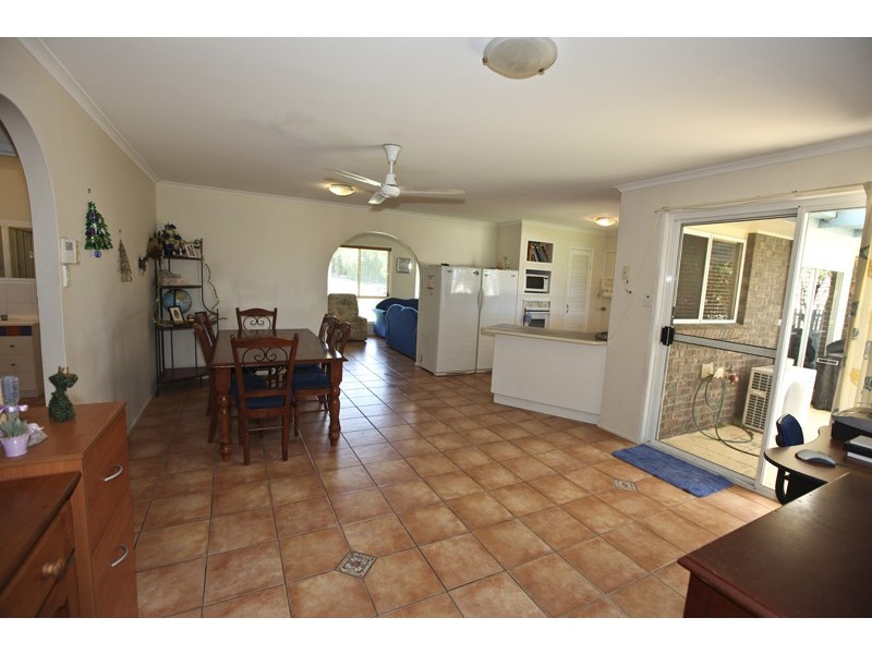 9 Ben Lexen Court, Clinton QLD 4680