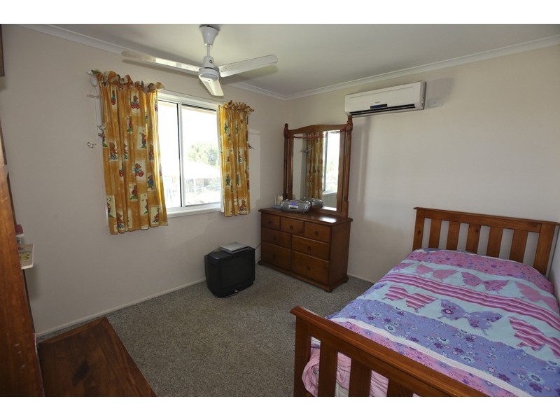 9 Ben Lexen Court, Clinton QLD 4680