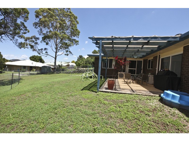 9 Ben Lexen Court, Clinton QLD 4680