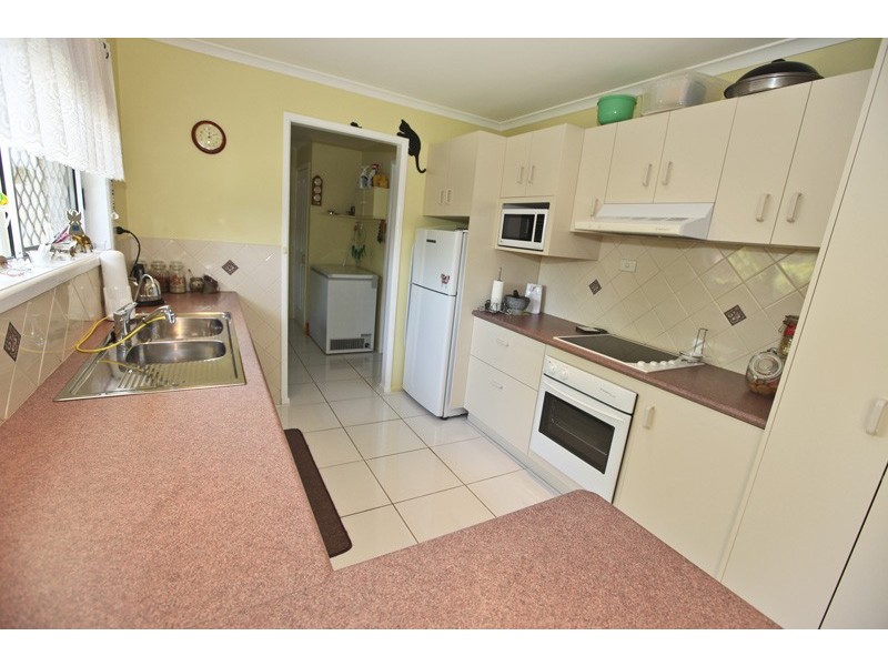 10 Mercury Street, Telina QLD 4680