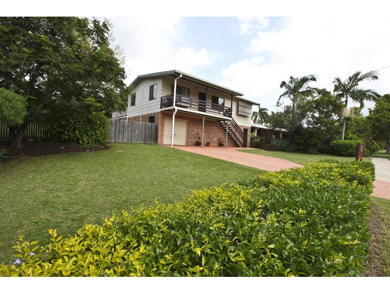 7 Carinya Drive, Clinton QLD 4680