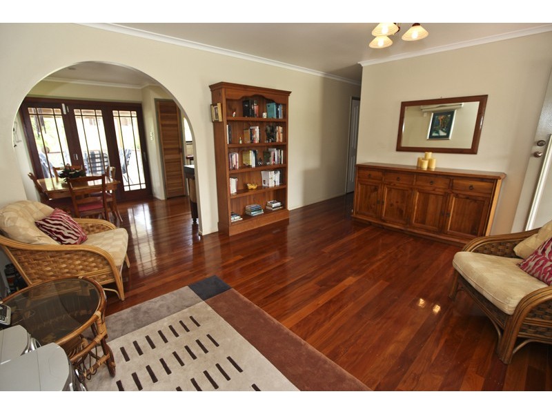 7 Carinya Drive, Clinton QLD 4680