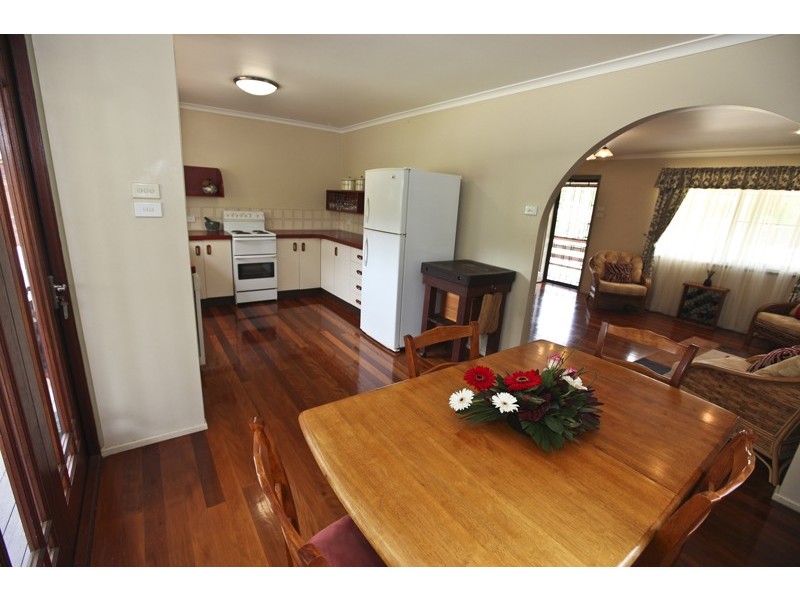 7 Carinya Drive, Clinton QLD 4680