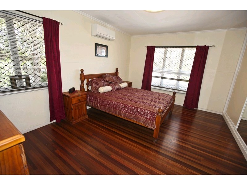 21 Bell Street, Barney Point QLD 4680