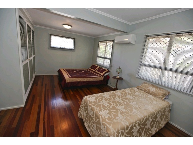 21 Bell Street, Barney Point QLD 4680