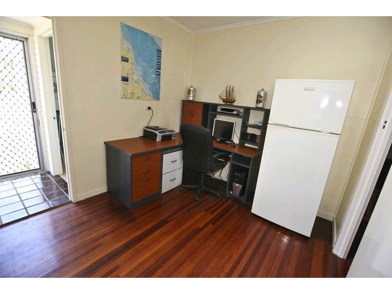 21 Bell Street, Barney Point QLD 4680