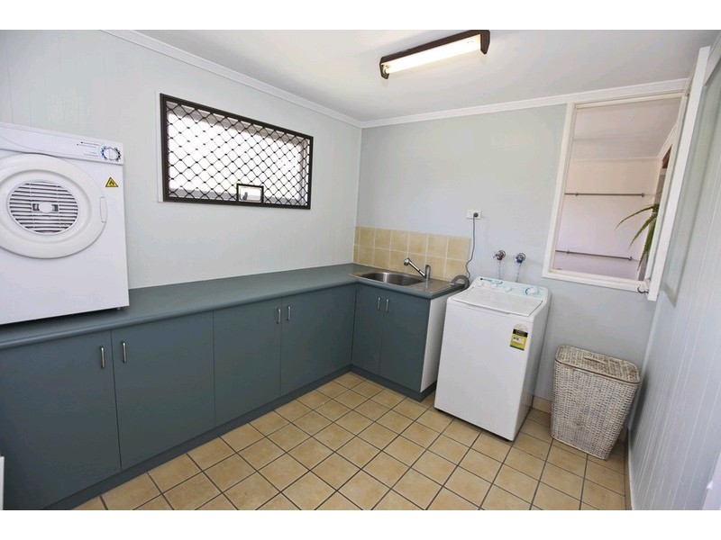 21 Bell Street, Barney Point QLD 4680