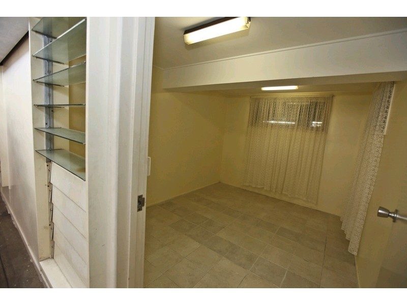 21 Bell Street, Barney Point QLD 4680