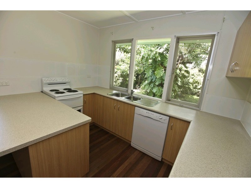 19 Picnic Street, West Gladstone QLD 4680