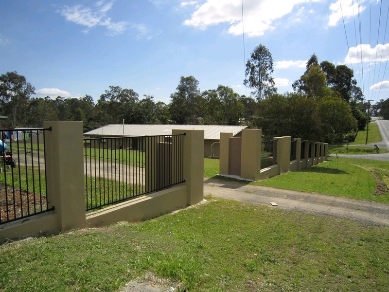 35 Elaine Street, Karalee QLD 4306