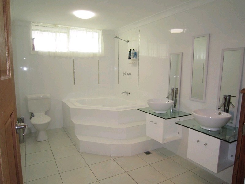 35 Elaine Street, Karalee QLD 4306