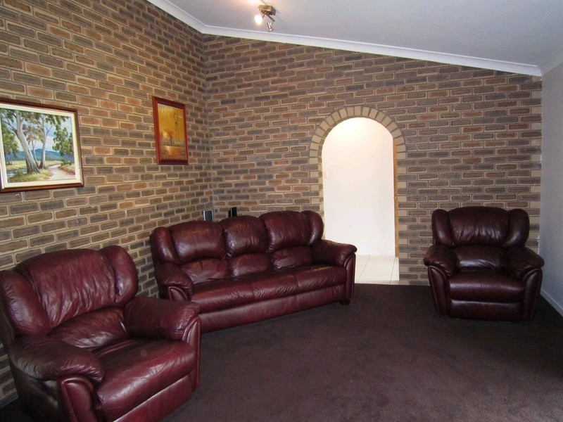 35 Elaine Street, Karalee QLD 4306