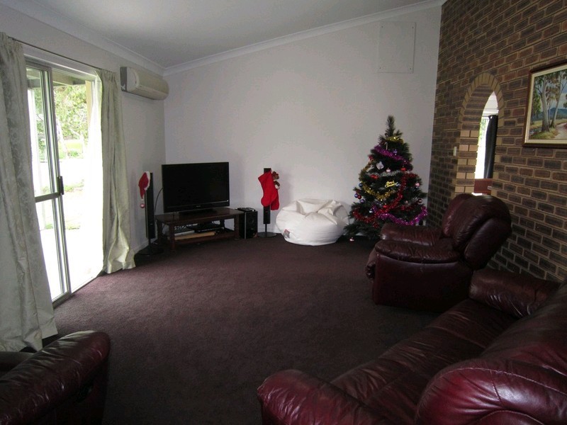 35 Elaine Street, Karalee QLD 4306