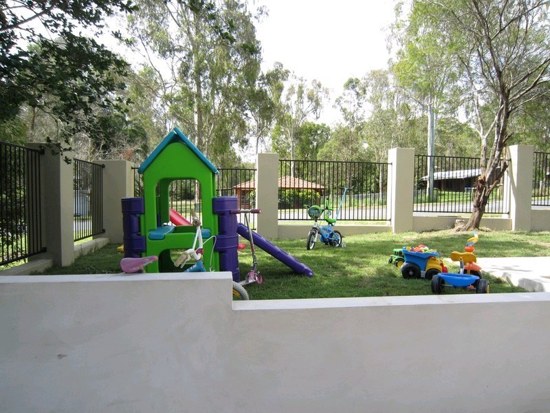 35 Elaine Street, Karalee QLD 4306