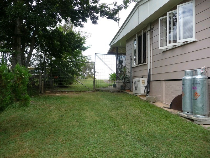 20 Holdsworth Road, North Ipswich QLD 4305