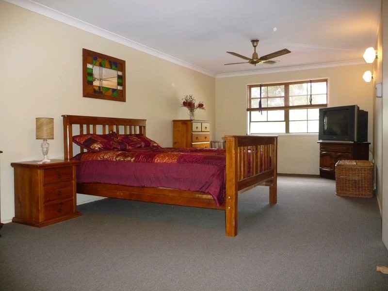 237 Missigs Road, Haigslea QLD 4306