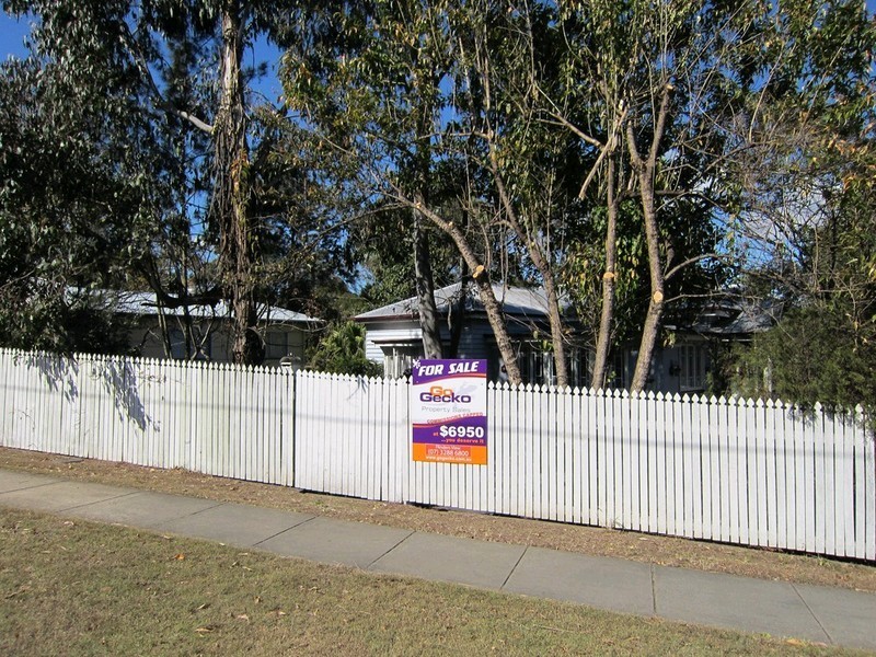 15 Holmes Street, North Ipswich QLD 4305