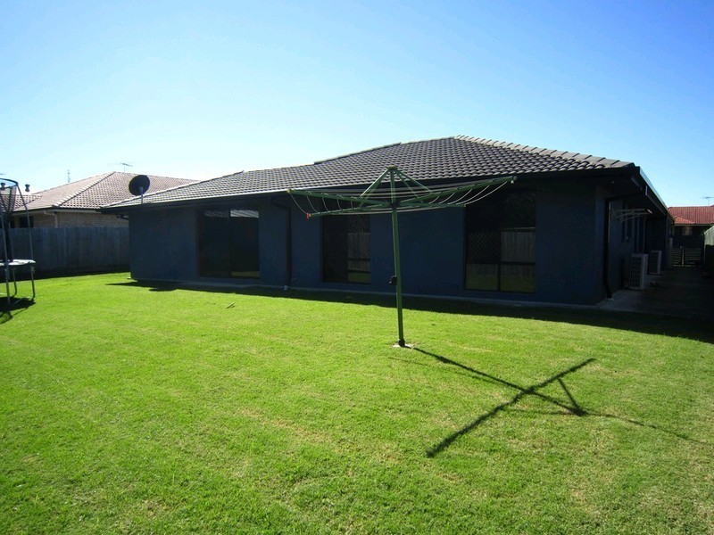 32 Mellor Place, Brassall QLD 4305