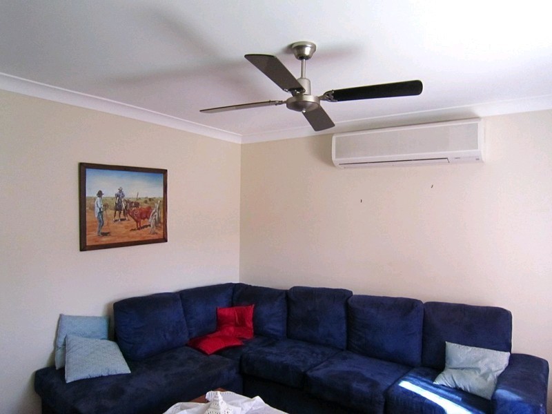 6 Banbury Close, Bundamba QLD 4304