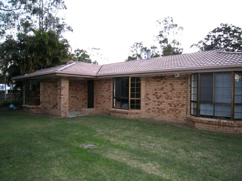 2 Joanne Street, Karalee QLD 4306