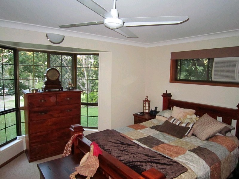 2 Joanne Street, Karalee QLD 4306