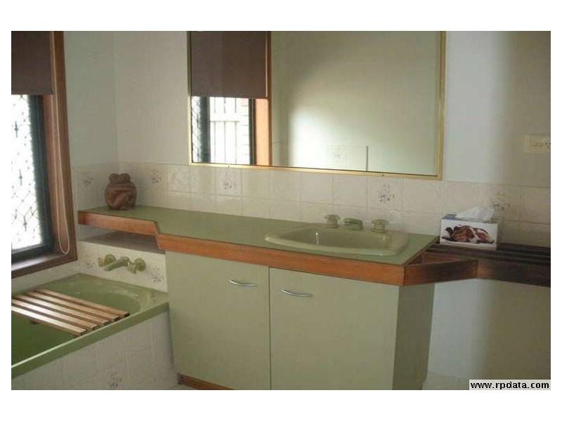 2 Joanne Street, Karalee QLD 4306